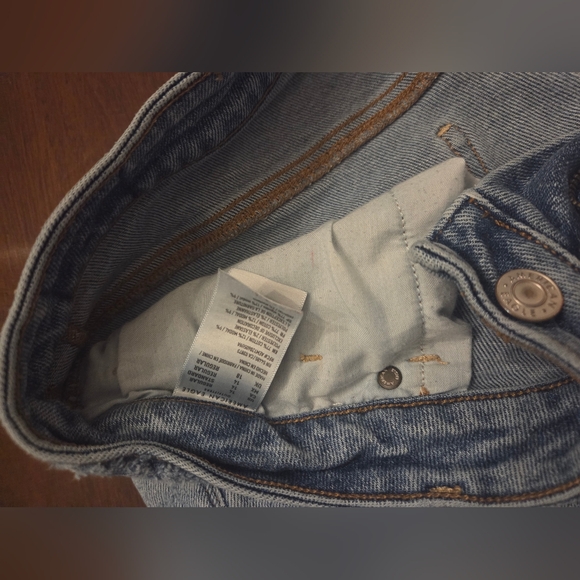 Classic Light Blue Women's Jeans - Picture 5 of 5